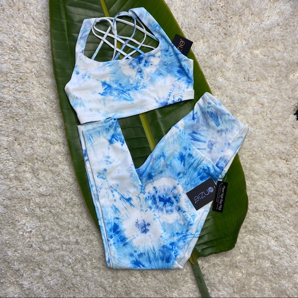 Onzie Other - Onzie blue tie dye athletic sports bra & leggings